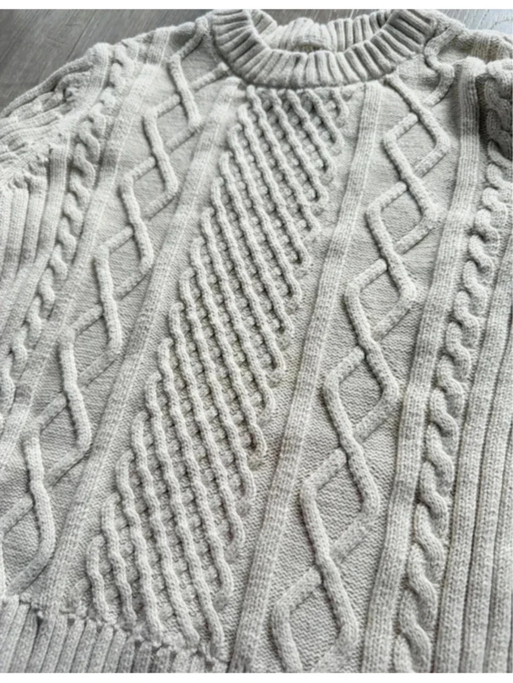 GAP Cream Cable Knit Sweater Teens M